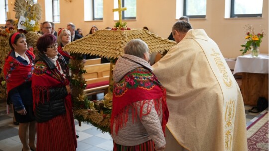 W deszczu dziękowali za plony