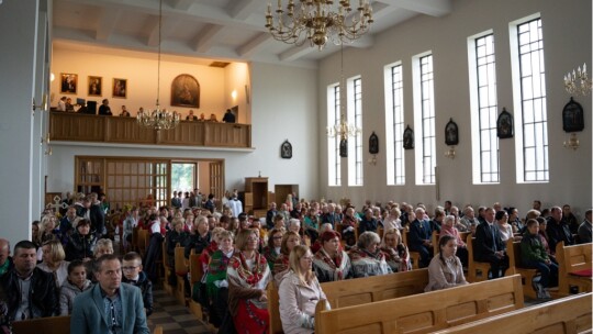 W deszczu dziękowali za plony