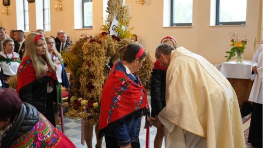 W deszczu dziękowali za plony