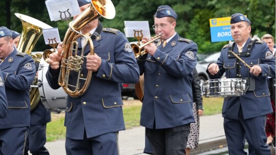 W deszczu dziękowali za plony
