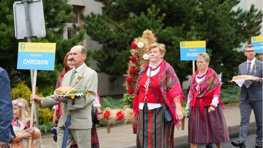 W deszczu dziękowali za plony