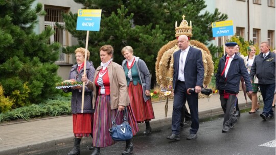 W deszczu dziękowali za plony