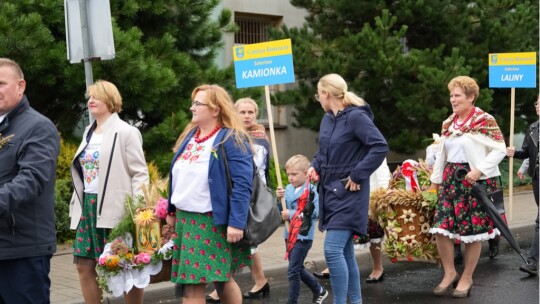 W deszczu dziękowali za plony