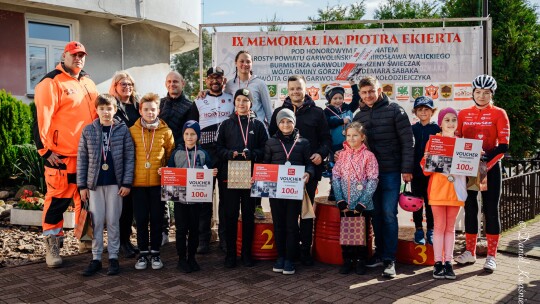 Kolarze Ekierta stawili czoła i rowery pogodzie