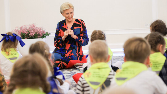 Pierwsza Dama czytała przedszkolakom z Garwolina