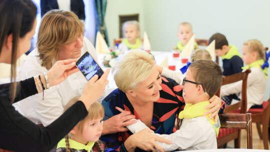 Pierwsza Dama czytała przedszkolakom z Garwolina