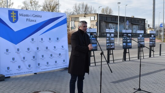 Otwarcie centrum przesiadkowego w Pilawie