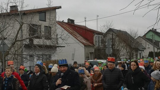 Tradycyjne „Kolędowanie z gwiazdą” i Orszak Trzech Króli w Pilawie