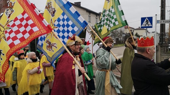 Tradycyjne „Kolędowanie z gwiazdą” i Orszak Trzech Króli w Pilawie