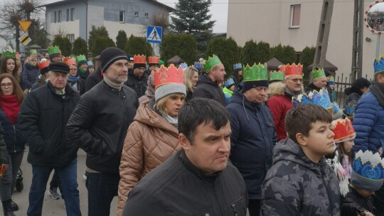 Tradycyjne „Kolędowanie z gwiazdą” i Orszak Trzech Króli w Pilawie