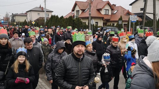 Tradycyjne „Kolędowanie z gwiazdą” i Orszak Trzech Króli w Pilawie