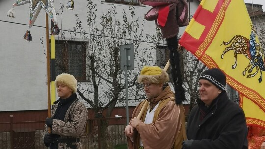 Tradycyjne „Kolędowanie z gwiazdą” i Orszak Trzech Króli w Pilawie