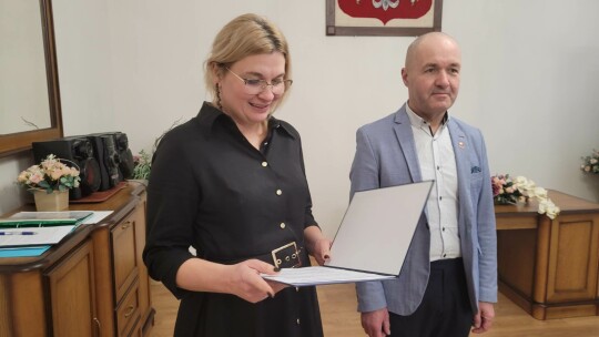 Burmistrz przyznała stypendia i nagrody sportowcom Burmistrz przyznała stypendia i nagrody sportowcom