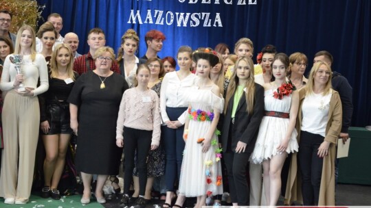 Moda inspirowana Mazowszem w Dwójce