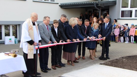 Miastkowska szkoła ocieplona i z muralem