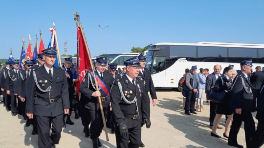 Łaskarzew: Pielgrzymka strażaków na Jasną Górę