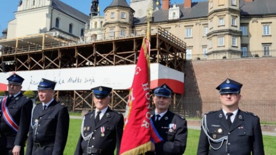 Łaskarzew: Pielgrzymka strażaków na Jasną Górę