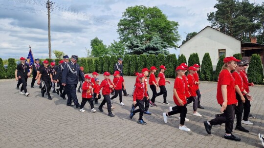 Młodzi wstąpili w szeregi straży pożarnej