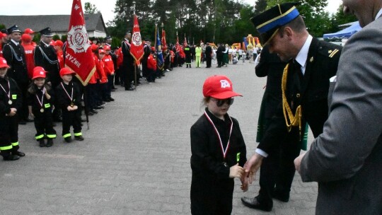 Młodzi wstąpili w szeregi straży pożarnej