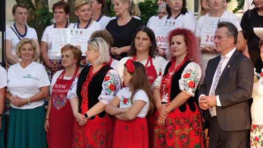 Patriotyczny sernik z gminy Trojanów najlepszy