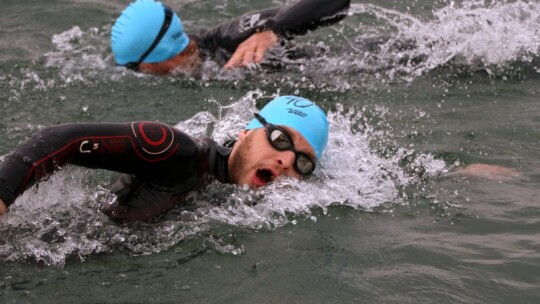 Robert Mrozek zwycięzcą X Triathlonu Garwolińskiego. Łukasz Biernacki na podium