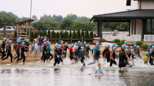 Robert Mrozek zwycięzcą X Triathlonu Garwolińskiego. Łukasz Biernacki na podium