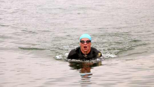 Robert Mrozek zwycięzcą X Triathlonu Garwolińskiego. Łukasz Biernacki na podium