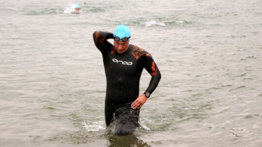 Robert Mrozek zwycięzcą X Triathlonu Garwolińskiego. Łukasz Biernacki na podium