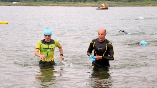 Robert Mrozek zwycięzcą X Triathlonu Garwolińskiego. Łukasz Biernacki na podium