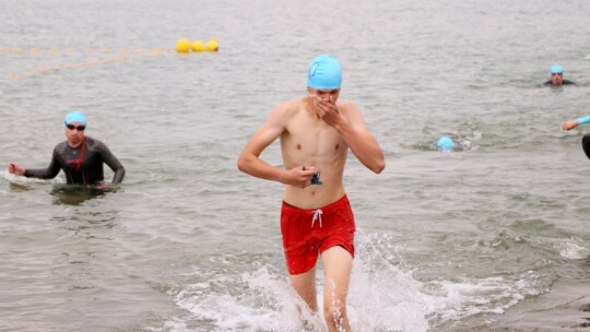 Robert Mrozek zwycięzcą X Triathlonu Garwolińskiego. Łukasz Biernacki na podium