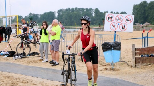 Robert Mrozek zwycięzcą X Triathlonu Garwolińskiego. Łukasz Biernacki na podium