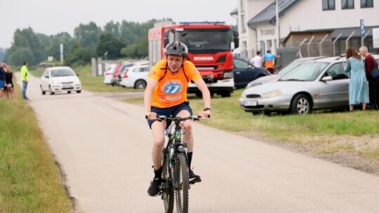 Robert Mrozek zwycięzcą X Triathlonu Garwolińskiego. Łukasz Biernacki na podium