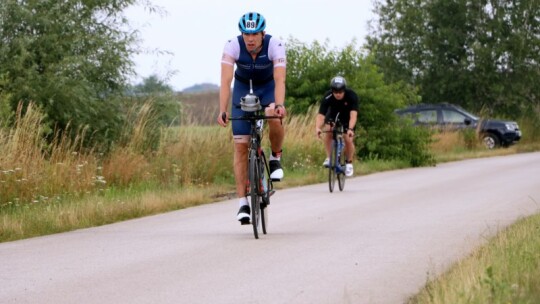 Robert Mrozek zwycięzcą X Triathlonu Garwolińskiego. Łukasz Biernacki na podium