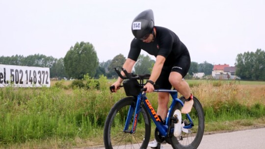 Robert Mrozek zwycięzcą X Triathlonu Garwolińskiego. Łukasz Biernacki na podium