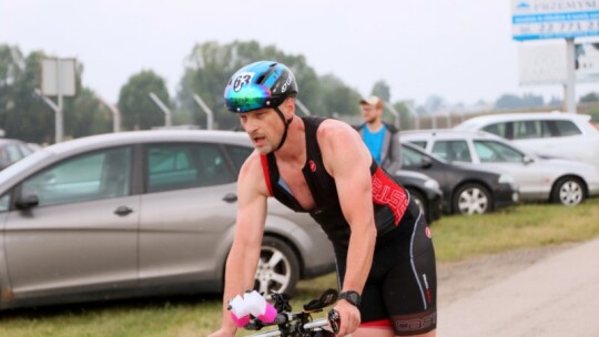 Robert Mrozek zwycięzcą X Triathlonu Garwolińskiego. Łukasz Biernacki na podium