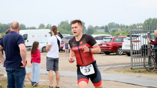 Robert Mrozek zwycięzcą X Triathlonu Garwolińskiego. Łukasz Biernacki na podium