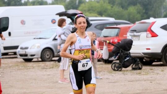 Robert Mrozek zwycięzcą X Triathlonu Garwolińskiego. Łukasz Biernacki na podium