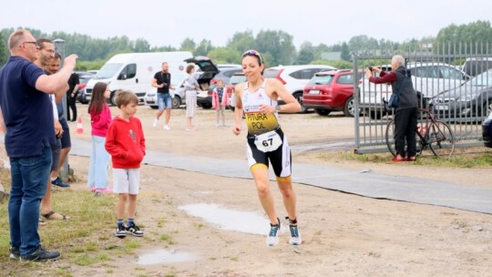 Robert Mrozek zwycięzcą X Triathlonu Garwolińskiego. Łukasz Biernacki na podium