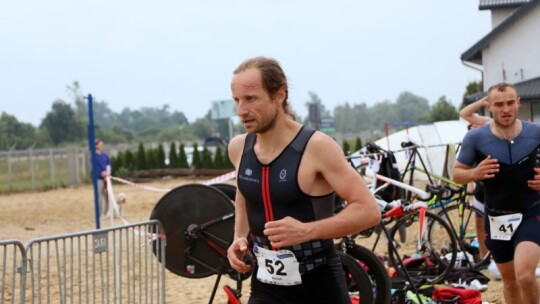 Robert Mrozek zwycięzcą X Triathlonu Garwolińskiego. Łukasz Biernacki na podium