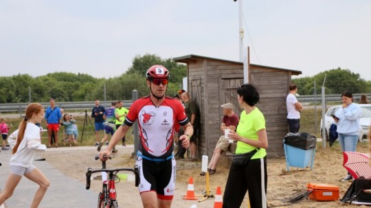 Robert Mrozek zwycięzcą X Triathlonu Garwolińskiego. Łukasz Biernacki na podium