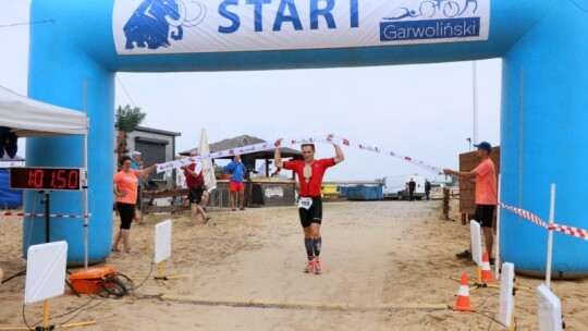 Robert Mrozek zwycięzcą X Triathlonu Garwolińskiego. Łukasz Biernacki na podium