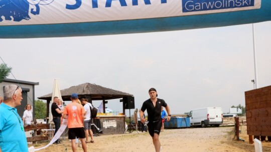 Robert Mrozek zwycięzcą X Triathlonu Garwolińskiego. Łukasz Biernacki na podium