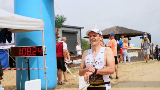 Robert Mrozek zwycięzcą X Triathlonu Garwolińskiego. Łukasz Biernacki na podium