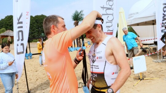 Robert Mrozek zwycięzcą X Triathlonu Garwolińskiego. Łukasz Biernacki na podium