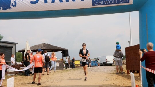 Robert Mrozek zwycięzcą X Triathlonu Garwolińskiego. Łukasz Biernacki na podium