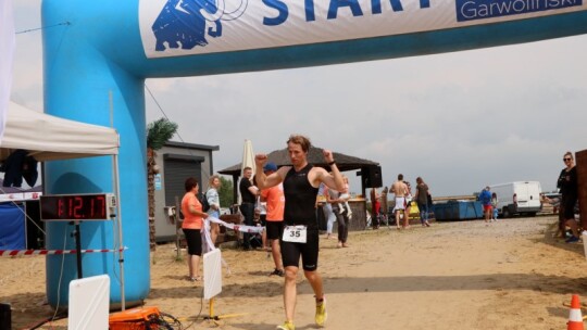 Robert Mrozek zwycięzcą X Triathlonu Garwolińskiego. Łukasz Biernacki na podium