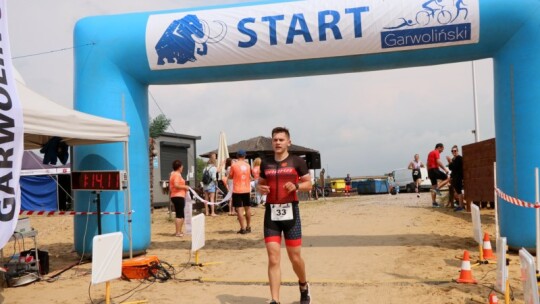 Robert Mrozek zwycięzcą X Triathlonu Garwolińskiego. Łukasz Biernacki na podium