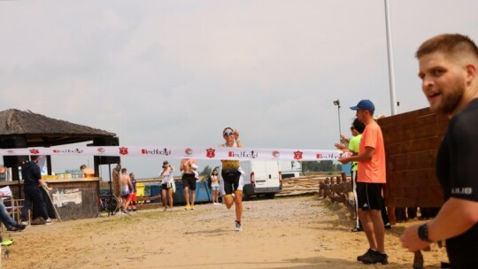 Robert Mrozek zwycięzcą X Triathlonu Garwolińskiego. Łukasz Biernacki na podium