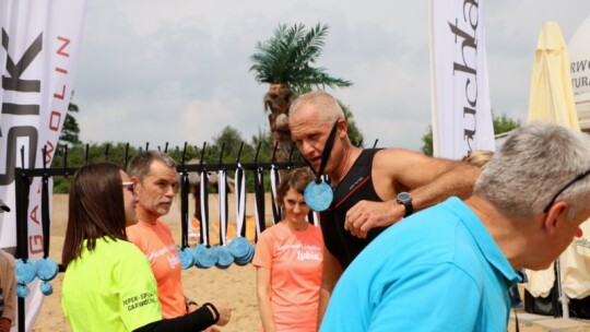 Robert Mrozek zwycięzcą X Triathlonu Garwolińskiego. Łukasz Biernacki na podium