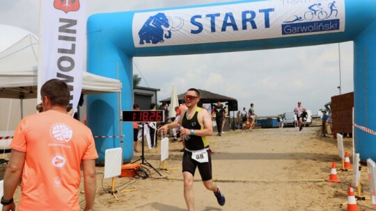 Robert Mrozek zwycięzcą X Triathlonu Garwolińskiego. Łukasz Biernacki na podium